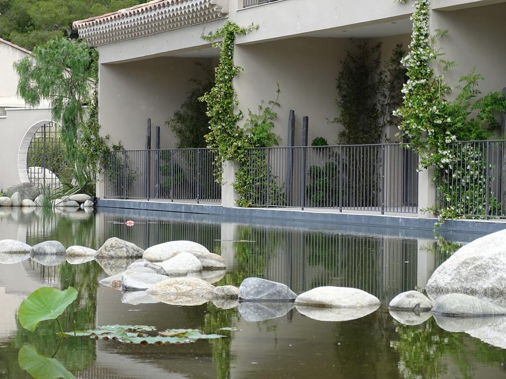 Maison Du Lac Les Angles  エクステリア 写真